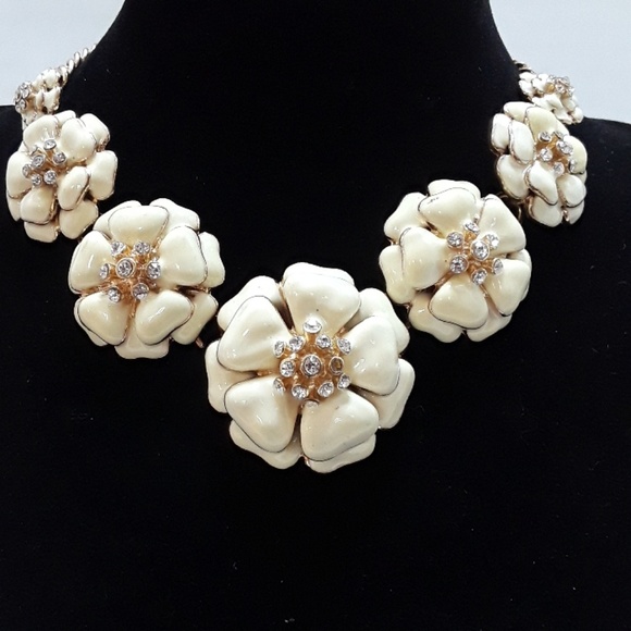 Cream and Gold Flower Enamel Statement Necklace - Picture 2 of 3